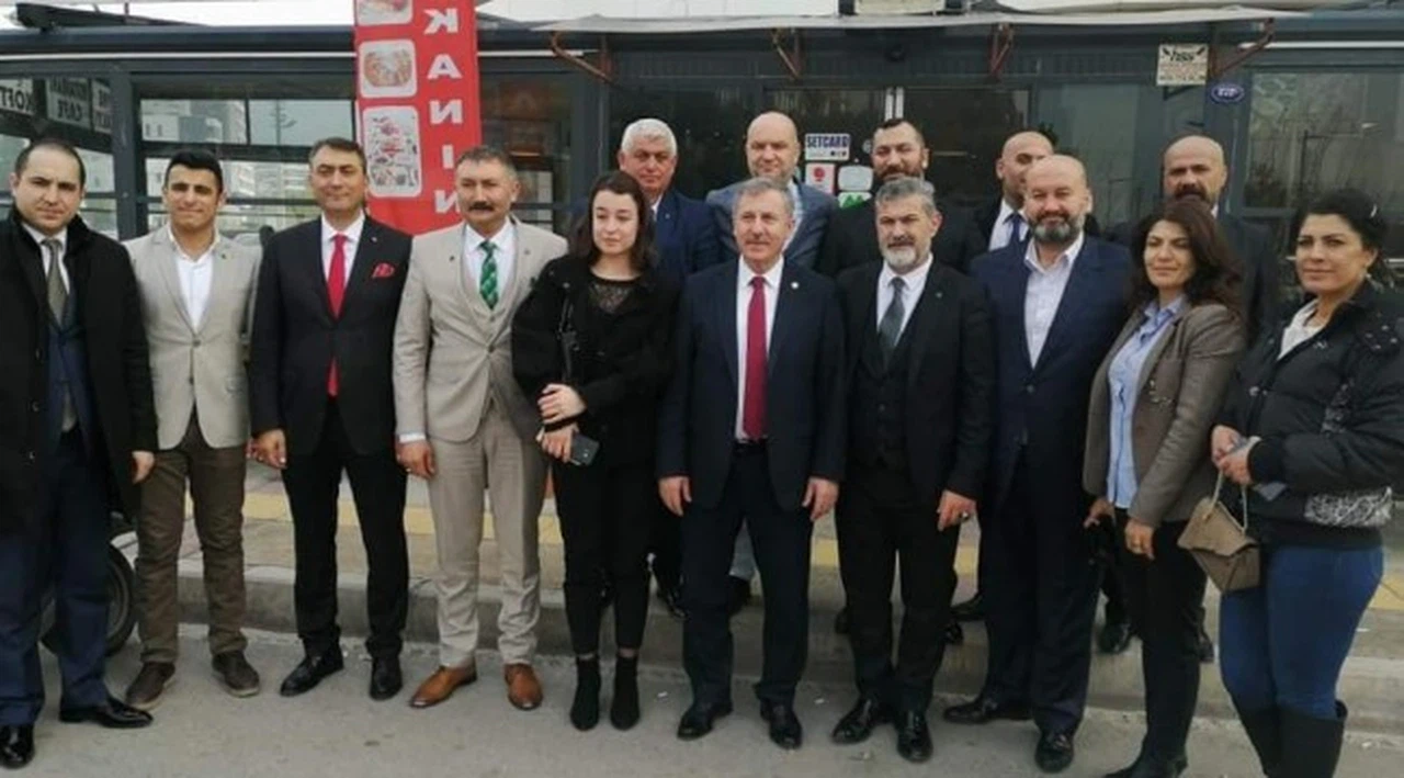 Gelecek Partisi Bornova'da Muhtarlarla buluştu