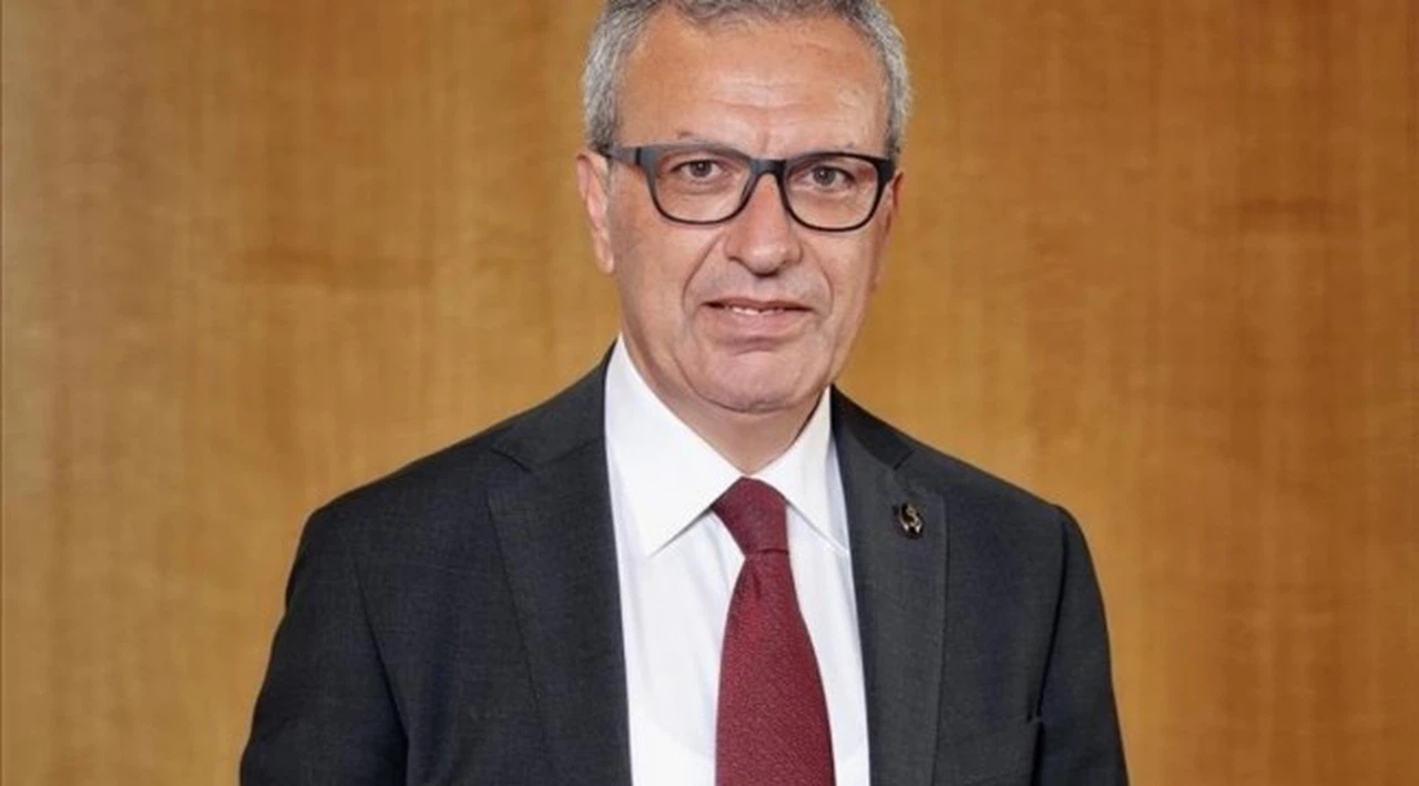 İş Bankası Genel Müdürü’nden CHP hisseleri ile ilgili açıklama: Konu, banka çalışanlarının mülkiyet hakkı değil, Atatürk paylarının kimin tarafından temsil edileceği