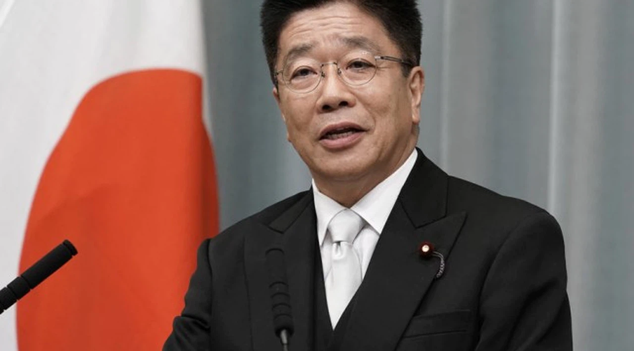 Japonya Sağlık Bakanı Kato'dan özür