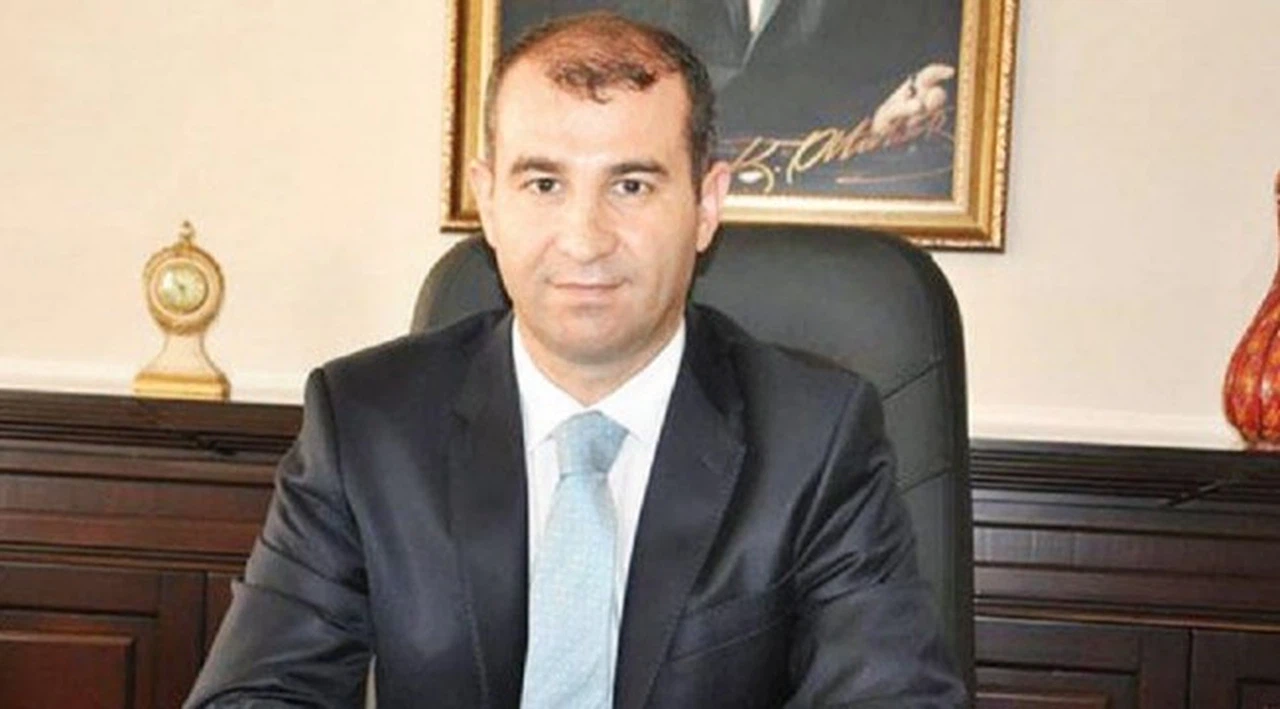 Koçarlı Kaymakamı Fırat Çelik, 'FETÖ' soruşturması kapsamında açığa alındı