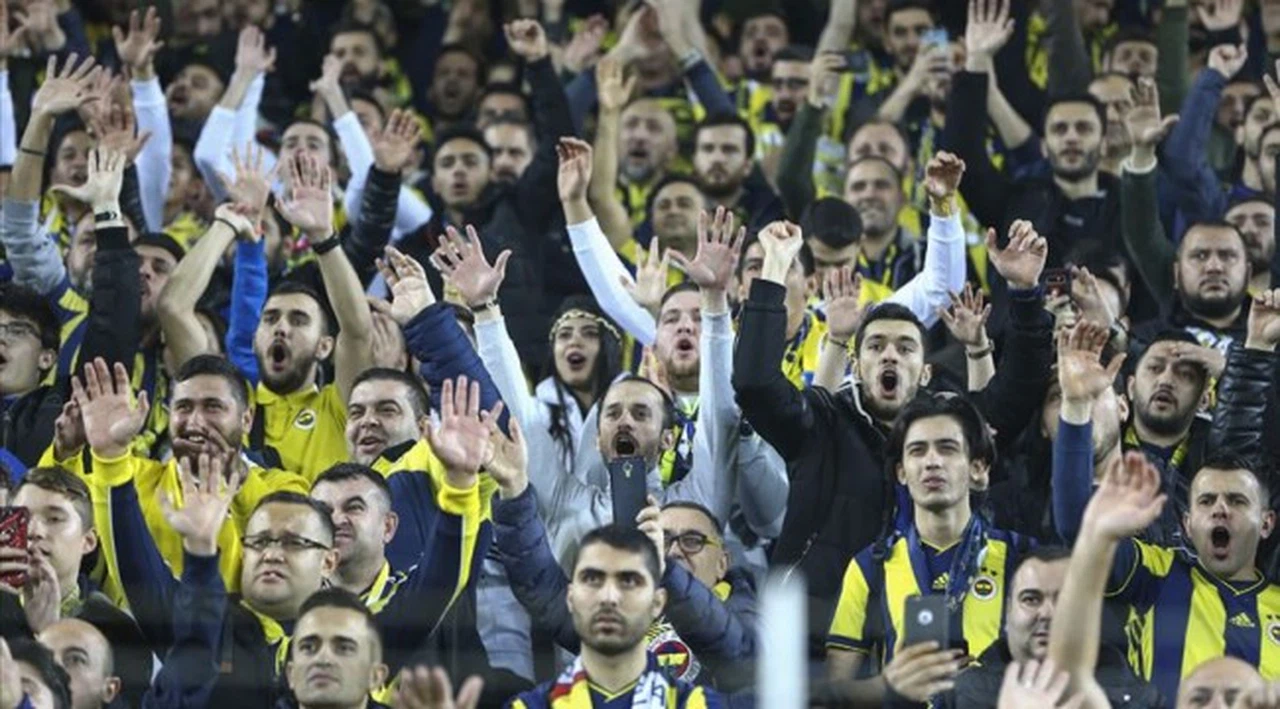 Trabzonspor-Fenerbahçe kupa maçına sarı-lacivertli taraftarlar alınmayacak