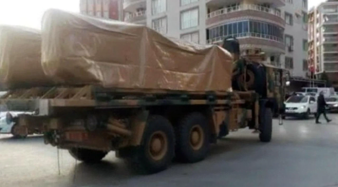 TSK İdlib'e "Kasırga roket sistemi" sevk etti; Lazkiye, Halep ve Hama'daki hedefler menzilde