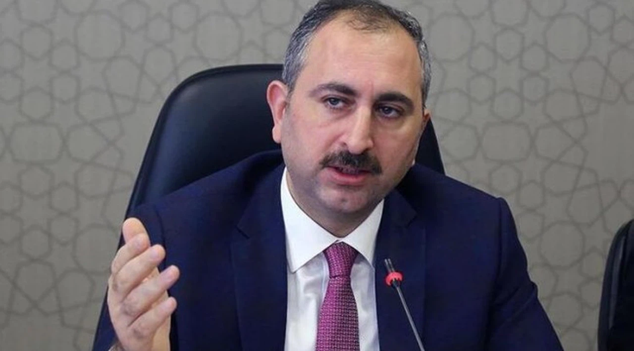 Adalet Bakanı Gül koronavirüs önlemlerini anlattı: 60 yaş üstü hakim ve savcılar izinli sayılacak