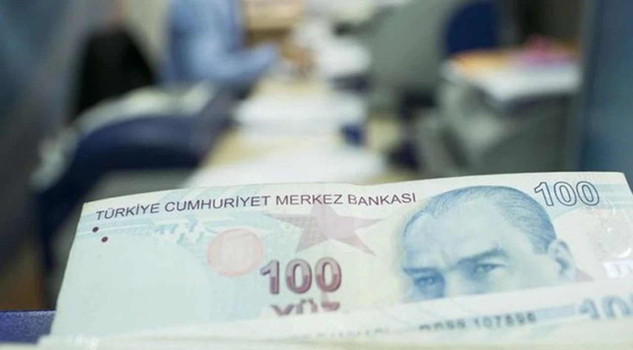 Bakan Selçuk: Emeklilerin bayram ikramiyesi nisan ayının ilk yarısında yatmış olacak
