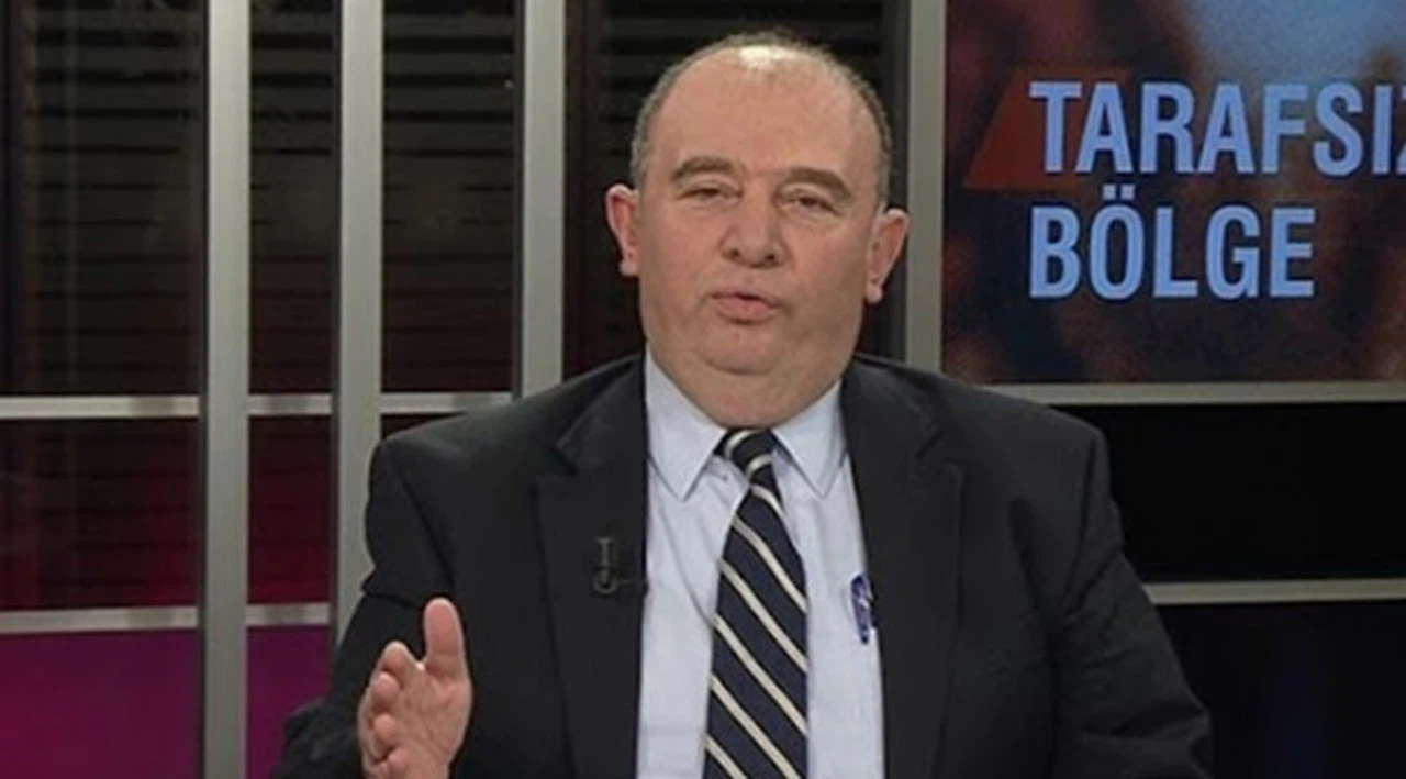 Bilim Kurulu üyesi Prof. Ateş Kara, "Koronavirüs önlemleri çerçevesinde sokağa çıkma yasağı gelir mi?" sorusunu yanıtladı