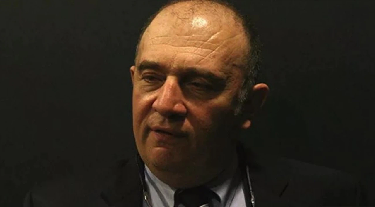 Bilim Kurulu Üyesi Prof. Kara: Aşının 9 aydan önce geleceğini söylemek iyimserlik olur