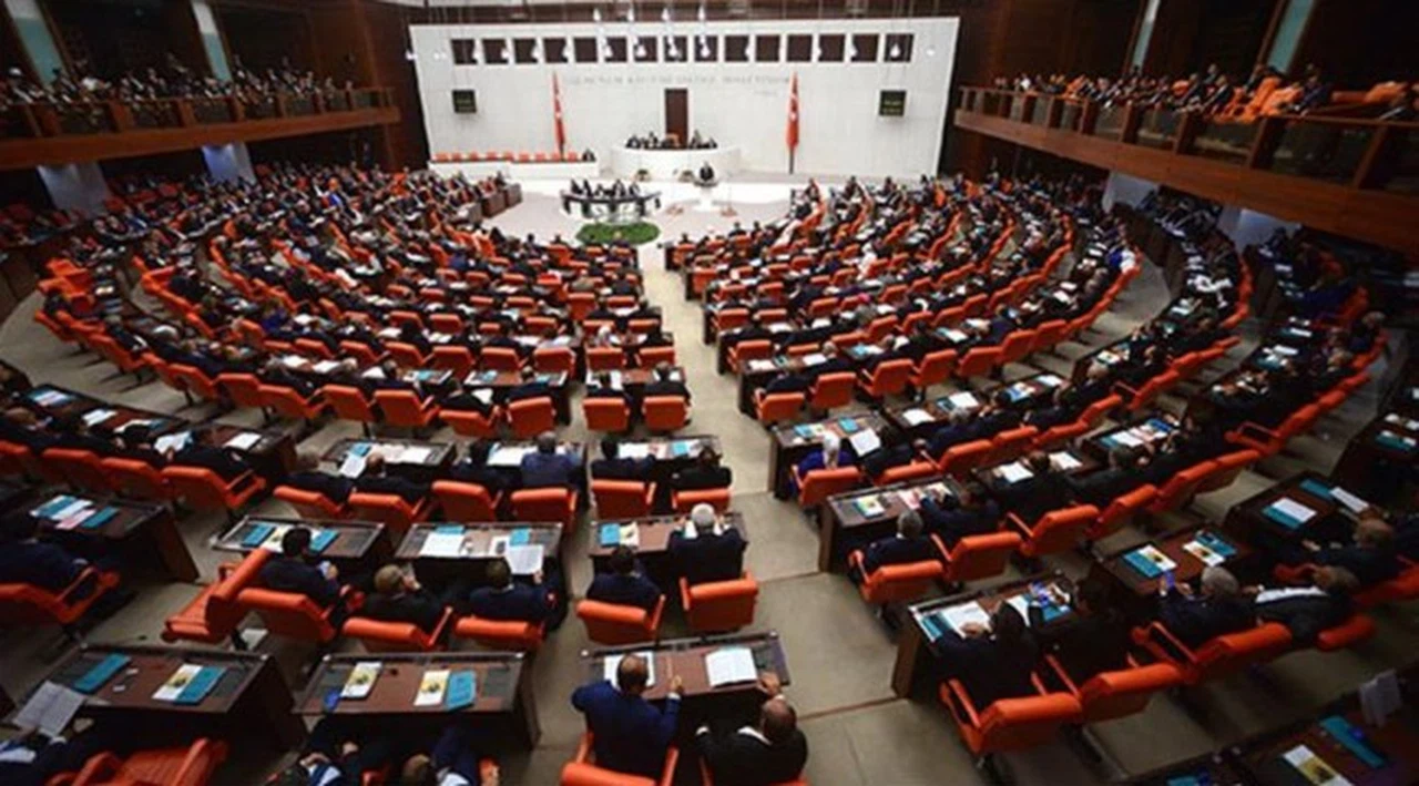 ‘Esnafın fatura ve kredileri ertelensin’ önergesi AK Parti ve MHP’nin oylarıyla reddedildi