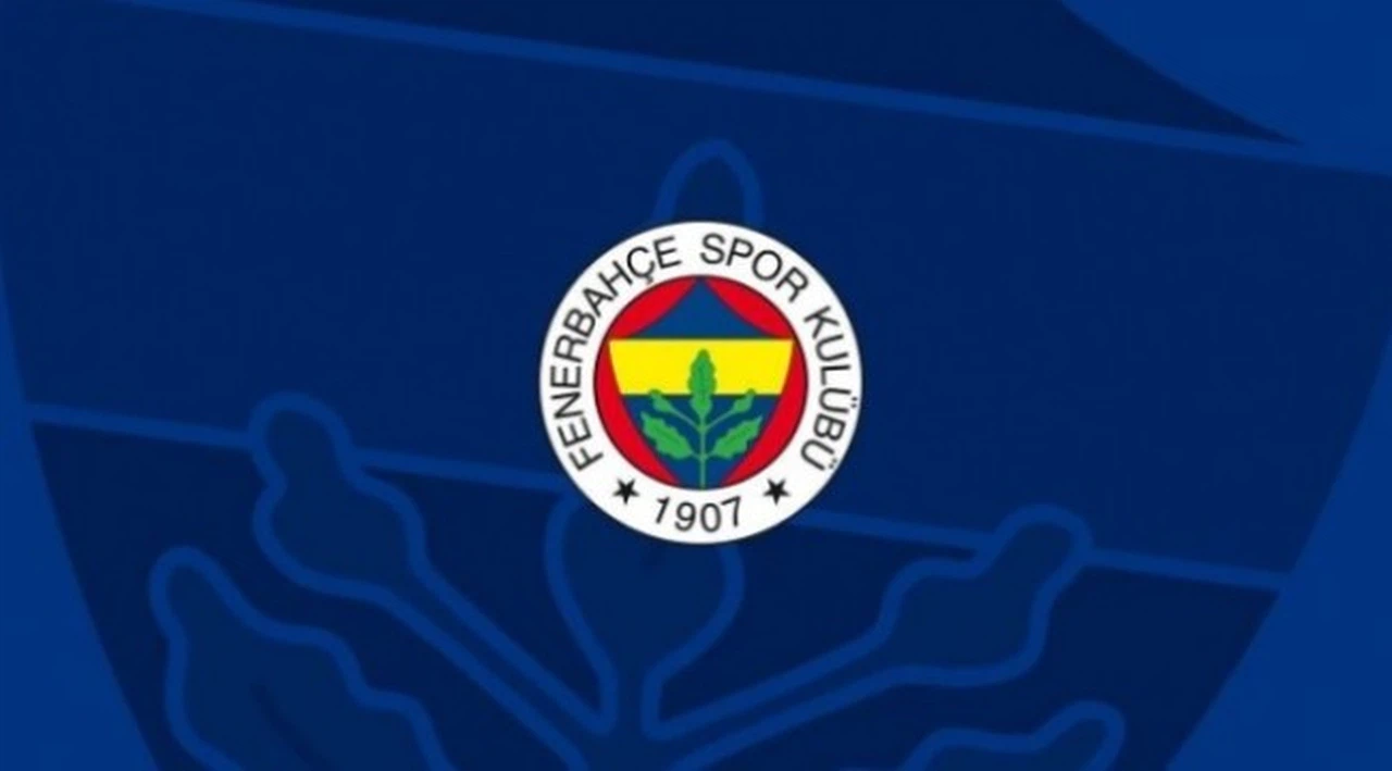Fenerbahçe: 'Bir futbolcu ve bir sağlık heyeti çalışanının koronavirüs testi pozitif çıktı'