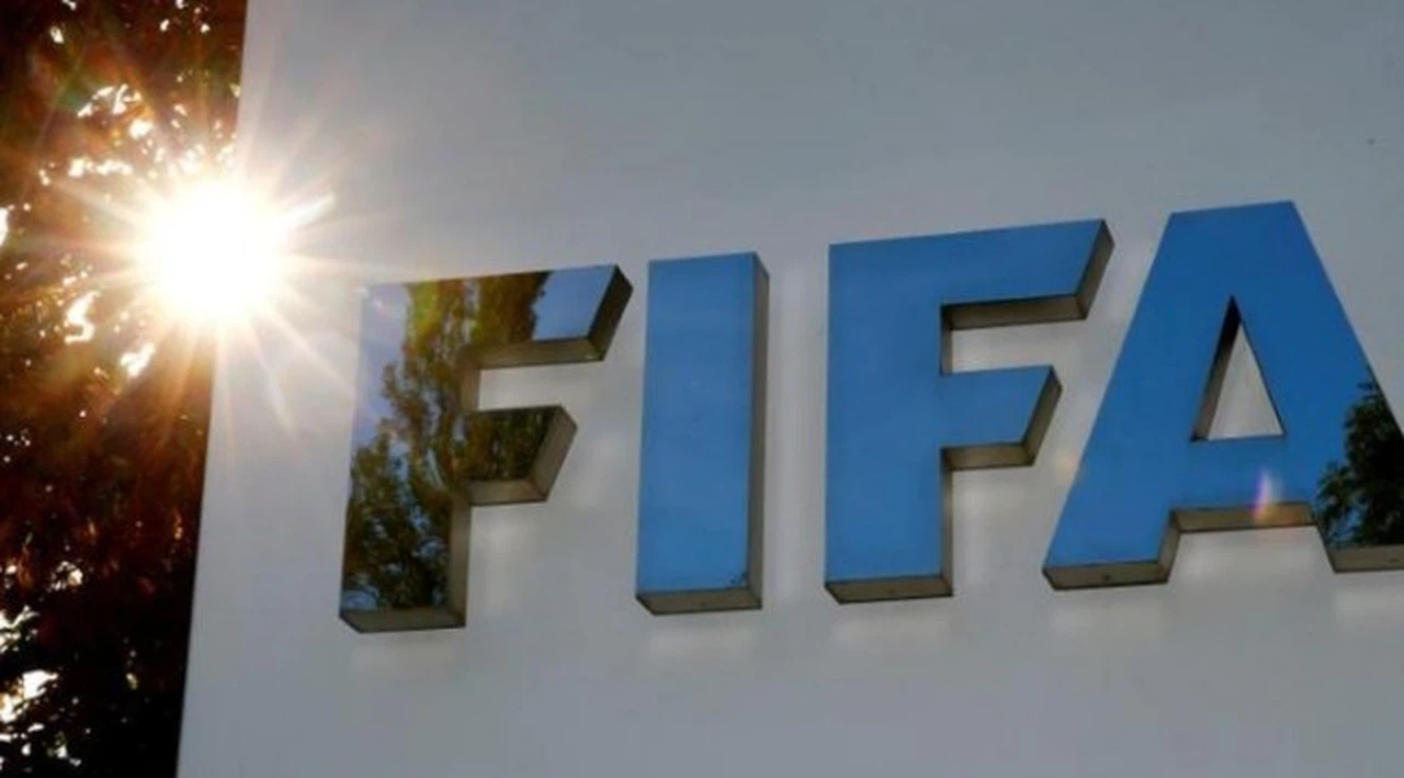 FIFA'dan koronavirüs kararı: Milli takımlara futbolcu gönderme zorunluluğu kaldırıldı