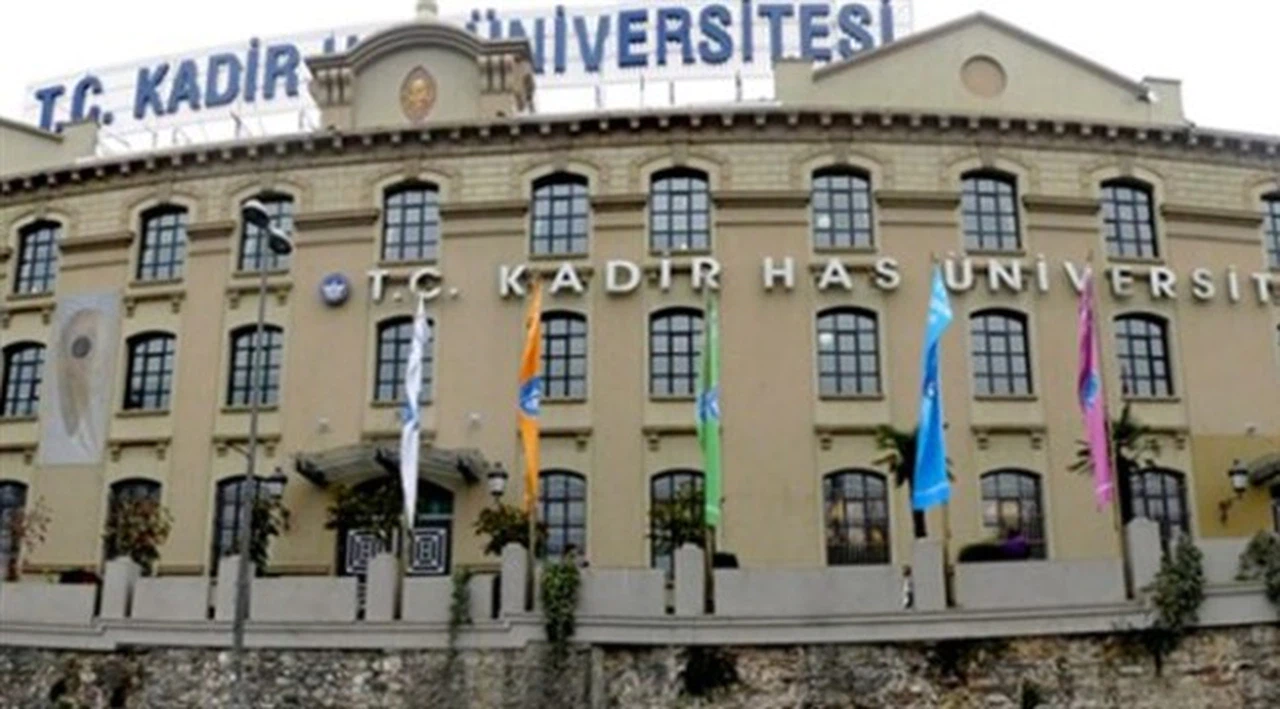 Kadir Has Üniversitesi'nden koronavirüs önlemi: Bahar tatili öne alındı