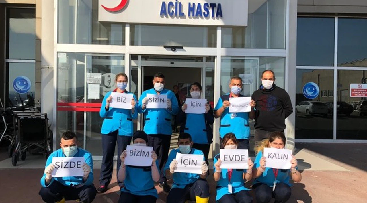 Sağlık çalışanlarından anlamlı mesaj