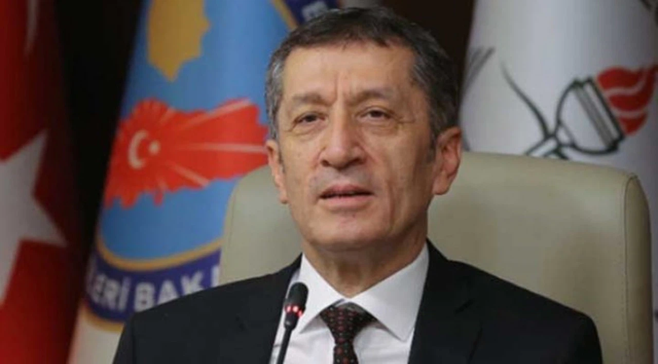 Bakan Selçuk'tan bursluluk sınavına ilişkin açıklama