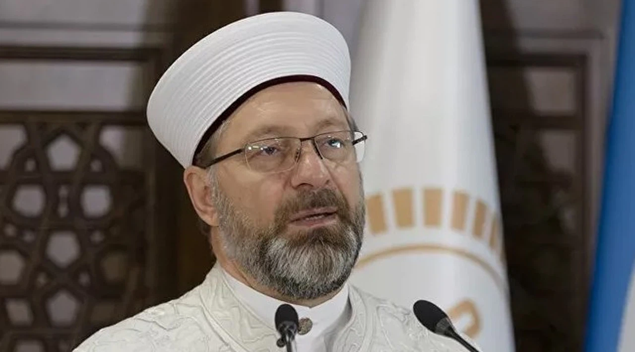 Diyanet İşleri Başkanı Erbaş teşekkür etti: Allah cümlenizden razı olsun, size hizmet etmek şereflerin en büyüğü