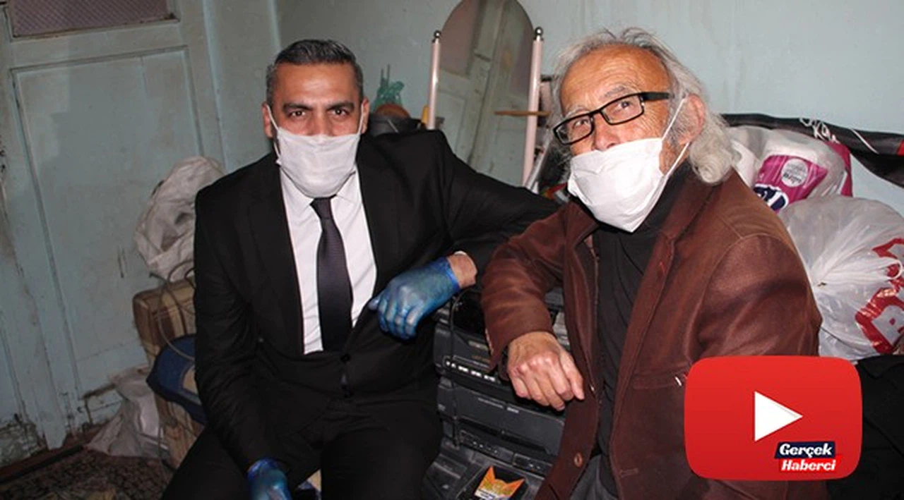Evde tek başına kalınca morali bozulan amcaya Kaymakamlık sohbete gitti