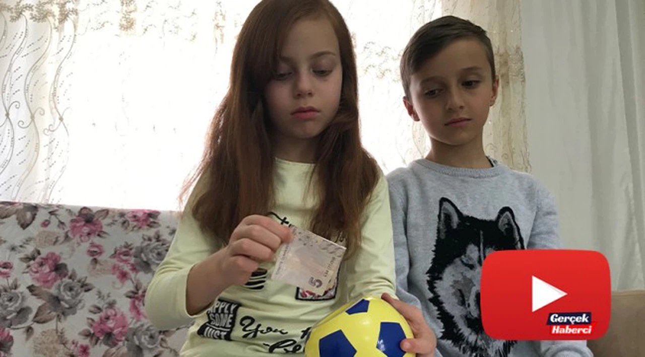 İkiz kardeşler, tablet almak için topladıkları paraları 'Biz Bize Yeteriz' kampanyasına bağışladı