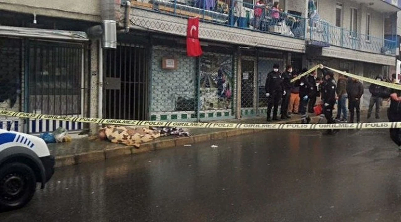 Sokak ortasında bir anda yere yığılan adam öldü!