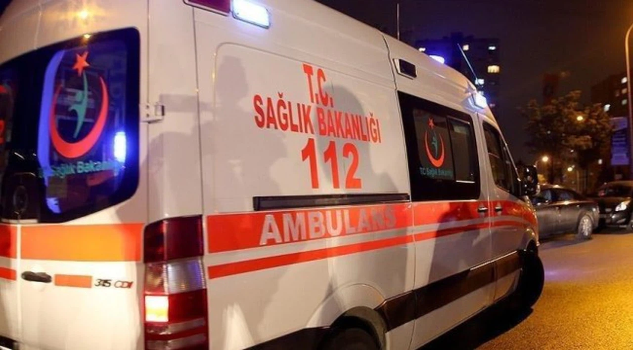 Ankara'da polis uygulama noktasına araç daldı