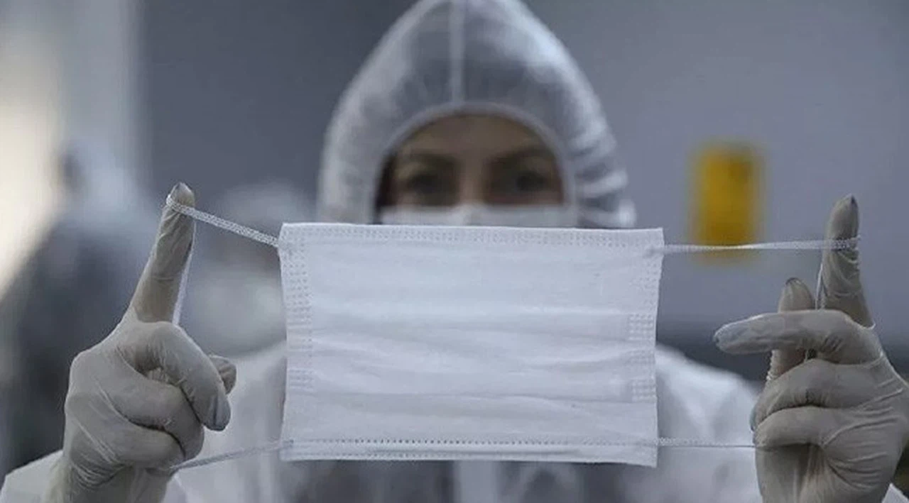 Bakanlıktan maske ve eldiven atıkları uyarısı