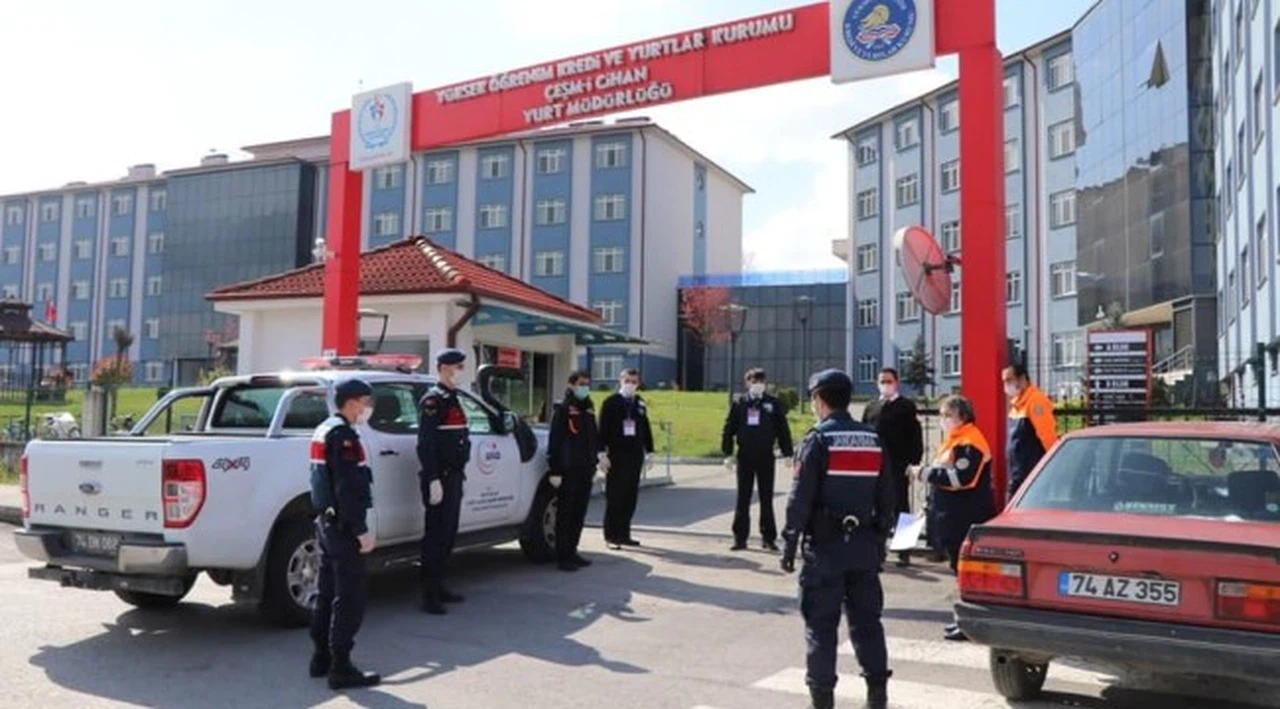 Bartın’a sahte seyahat belgesiyle girmeye çalışan 12 kişiden birinde korona virüs tespit edildi