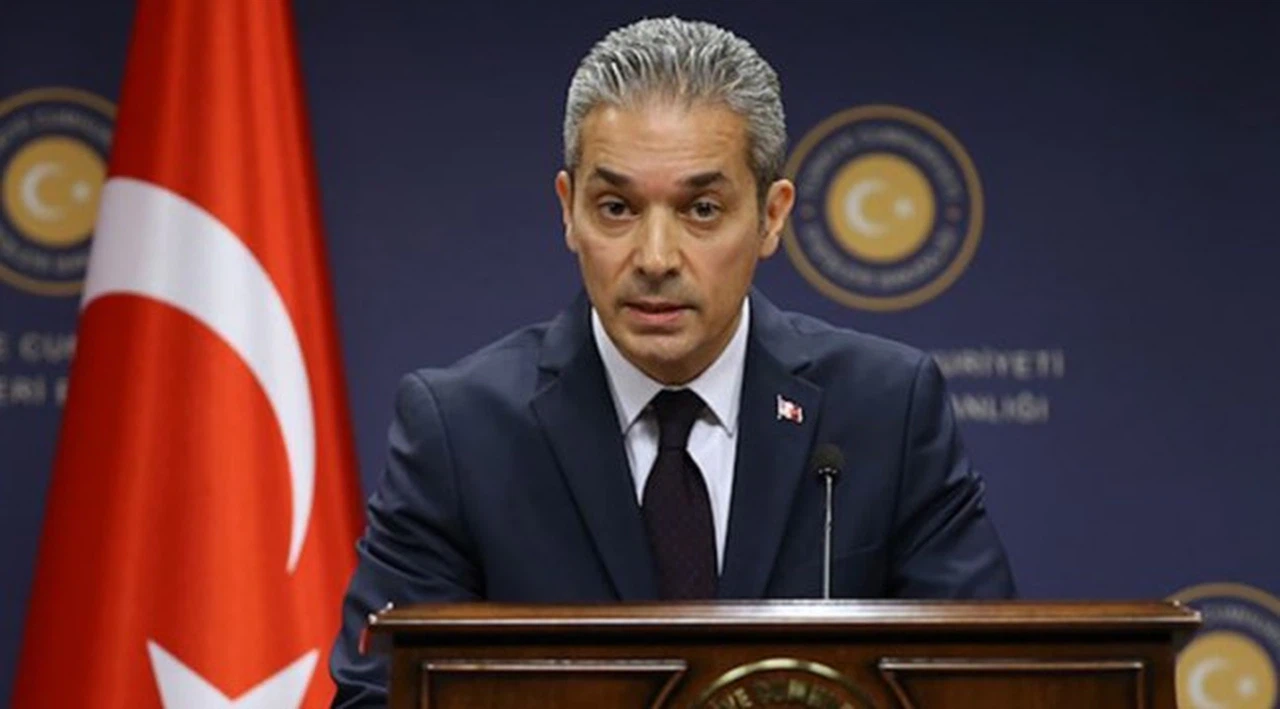 Dışişleri Bakanlığı Sözcüsü Aksoy: Türkiye, AB'nin sığınmacı kampı değildir