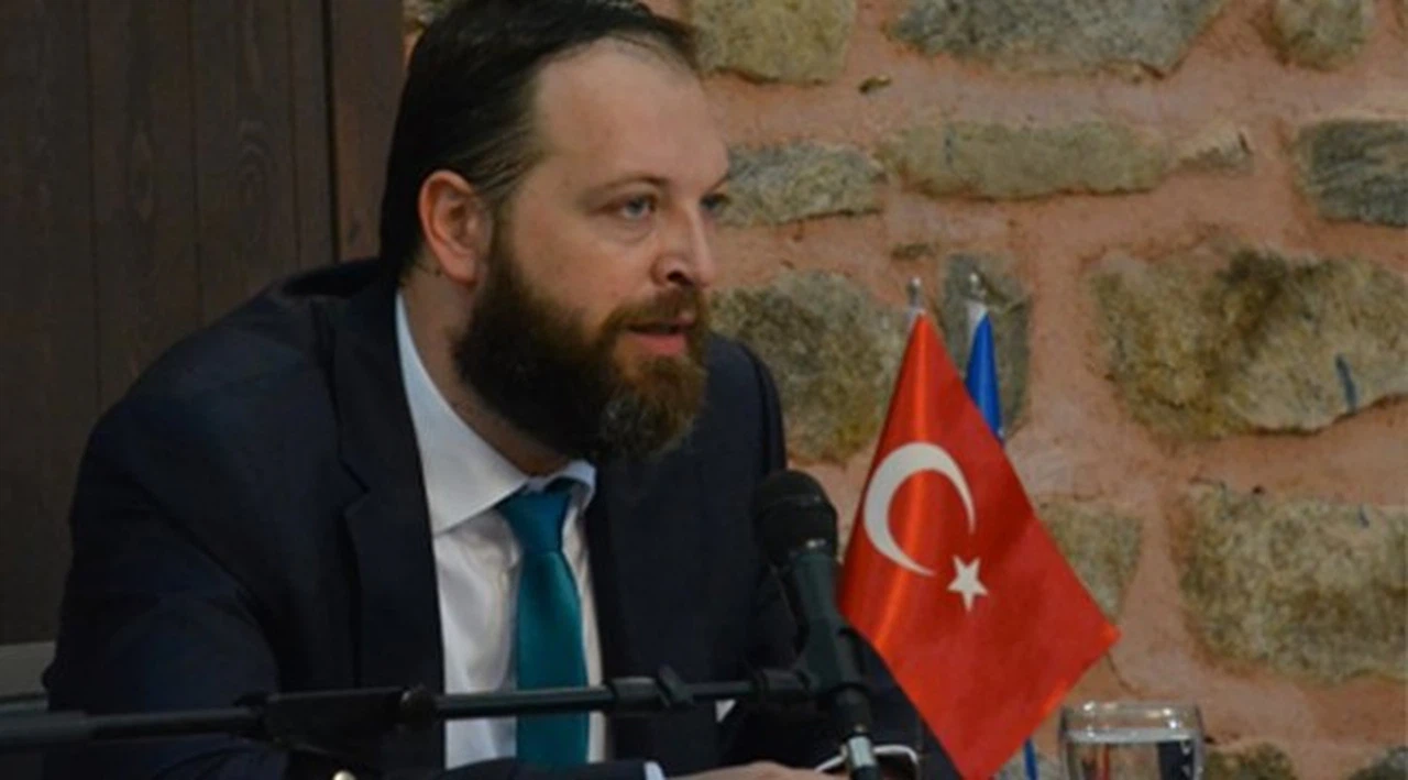 Fatih Tezcan, gazetecileri özel numaralarından arayıp tehdit etmeye başladı