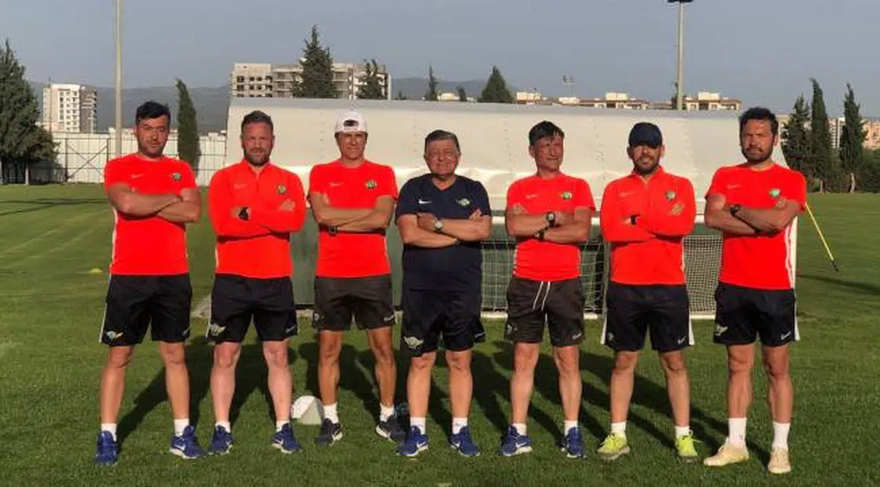 Akhisarspor korona virüs ile sarsıldı