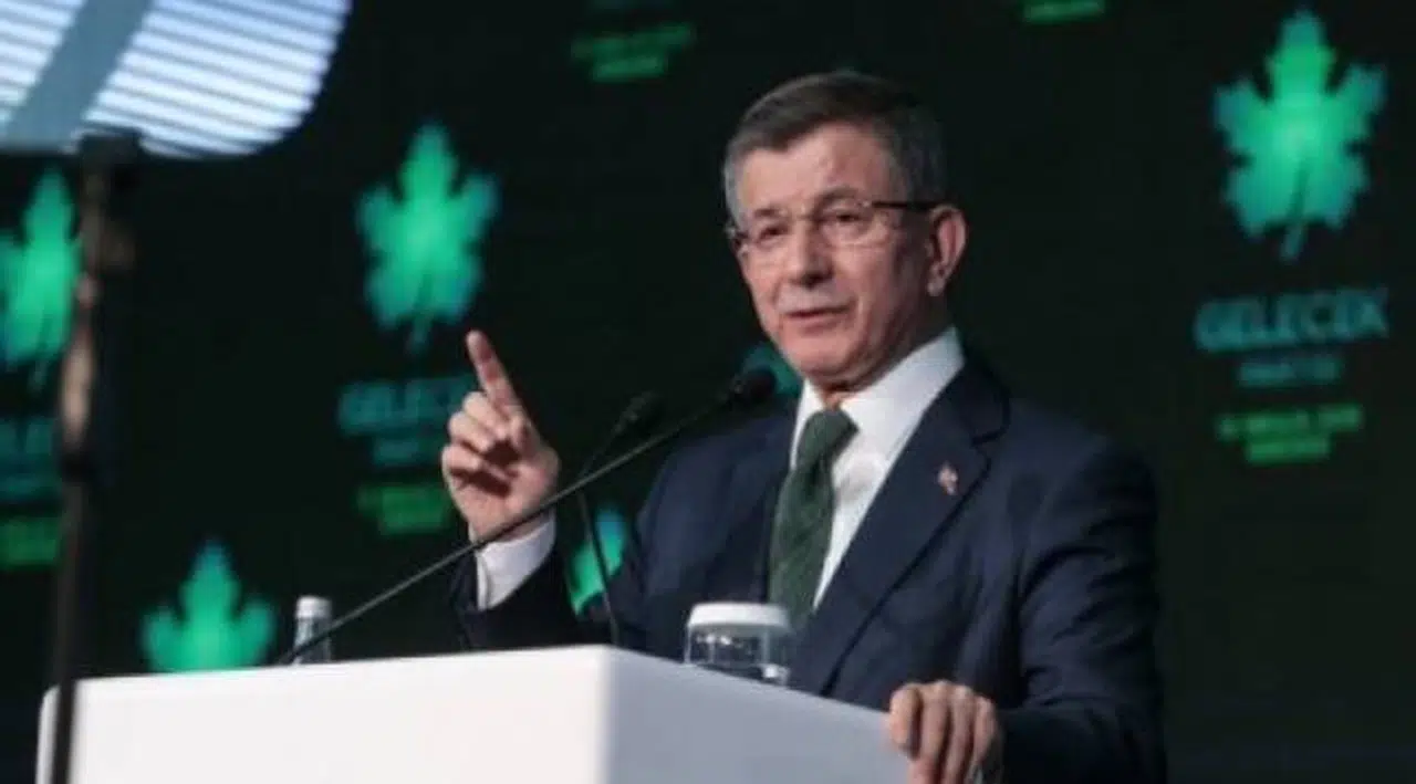 Davutoğlu: Fetö'nün yaptığını bugün hükümet yapıyor