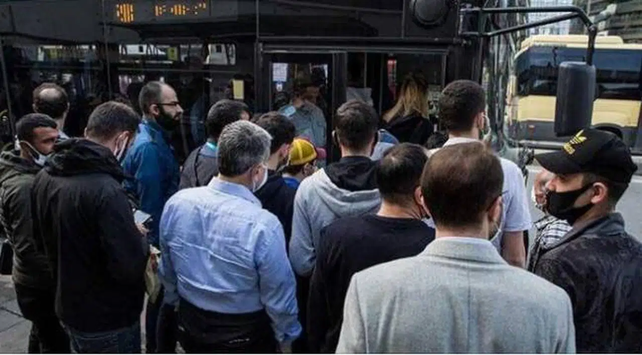 İBB Bilimsel Danışma Kurulu: Toplu taşımadaki yoğunluk salgını artırabilir
