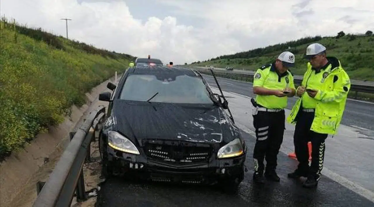 İYİ Partililer kaza yaptı
