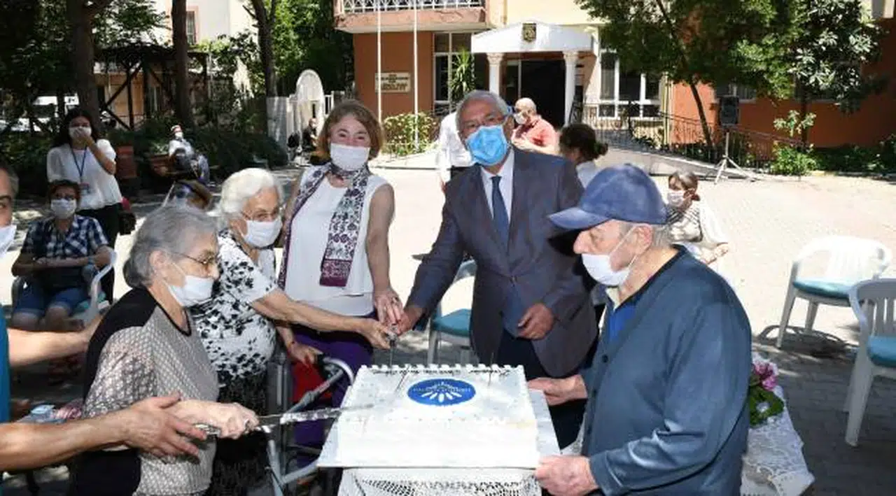 Karabağlar'da çifte kutlama