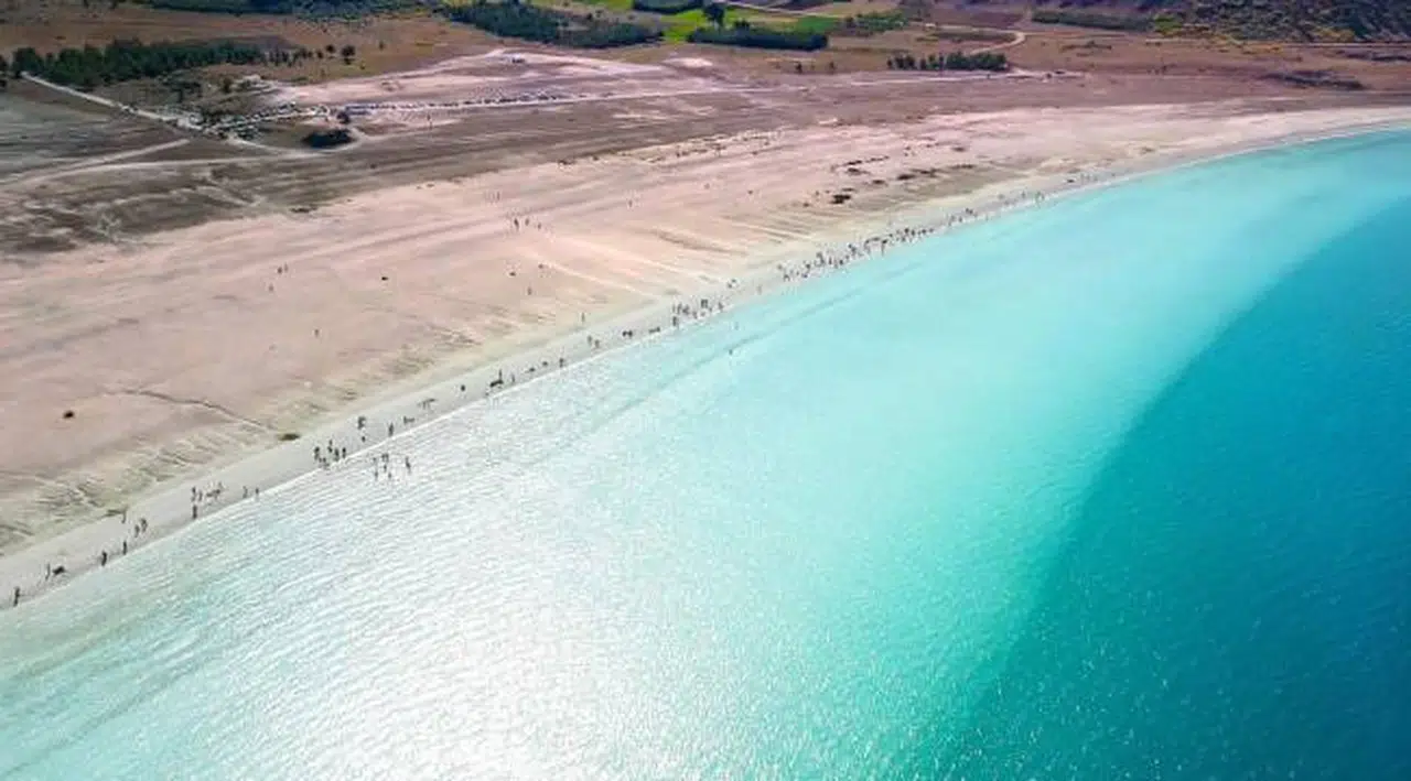 TMMOB’dan Salda Gölü Raporu: Göl, turizm baskısı ve “millet bahçesi” projesiyle yok edilmemeli