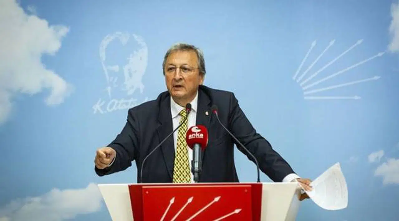 CHP Kurultay Onur Üyesi Prof. Dr. Tolga Yarman, CHP Genel Başkanlığı’na adaylığını açıkladı