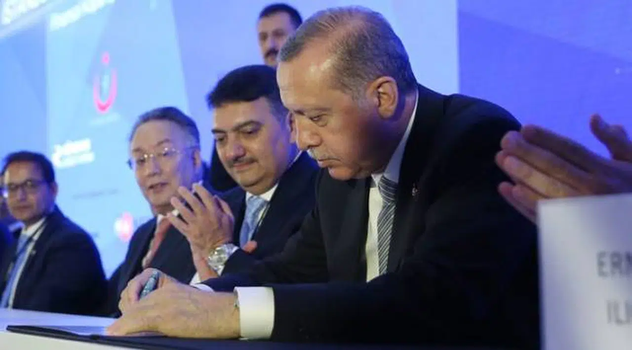 Erdoğan’ın dün yanlışlıkla kurduğu üniversite bugün kapatıldı
