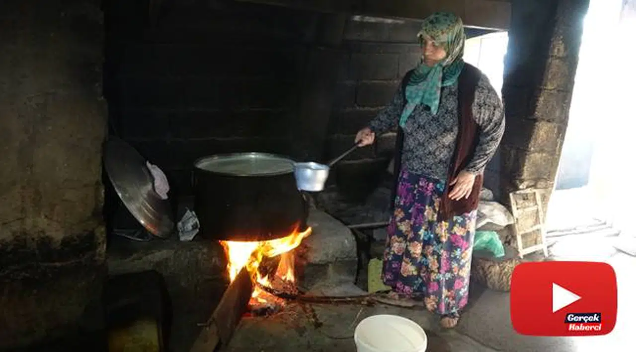 Fedakar anne günde 100 kilo yoğurt satarak çocuklarını okutuyor