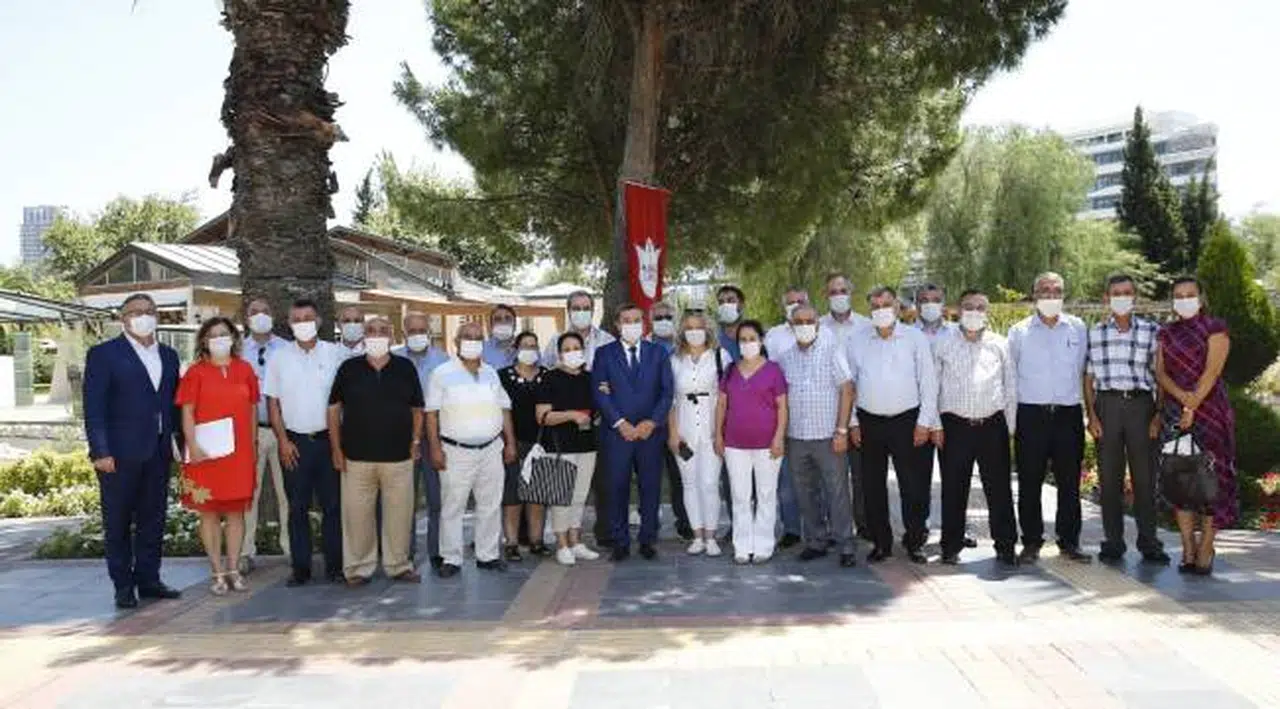 KONAK BELEDİYE BAŞKANI ABDÜL BATUR MUHTARLARLA BULUŞTU