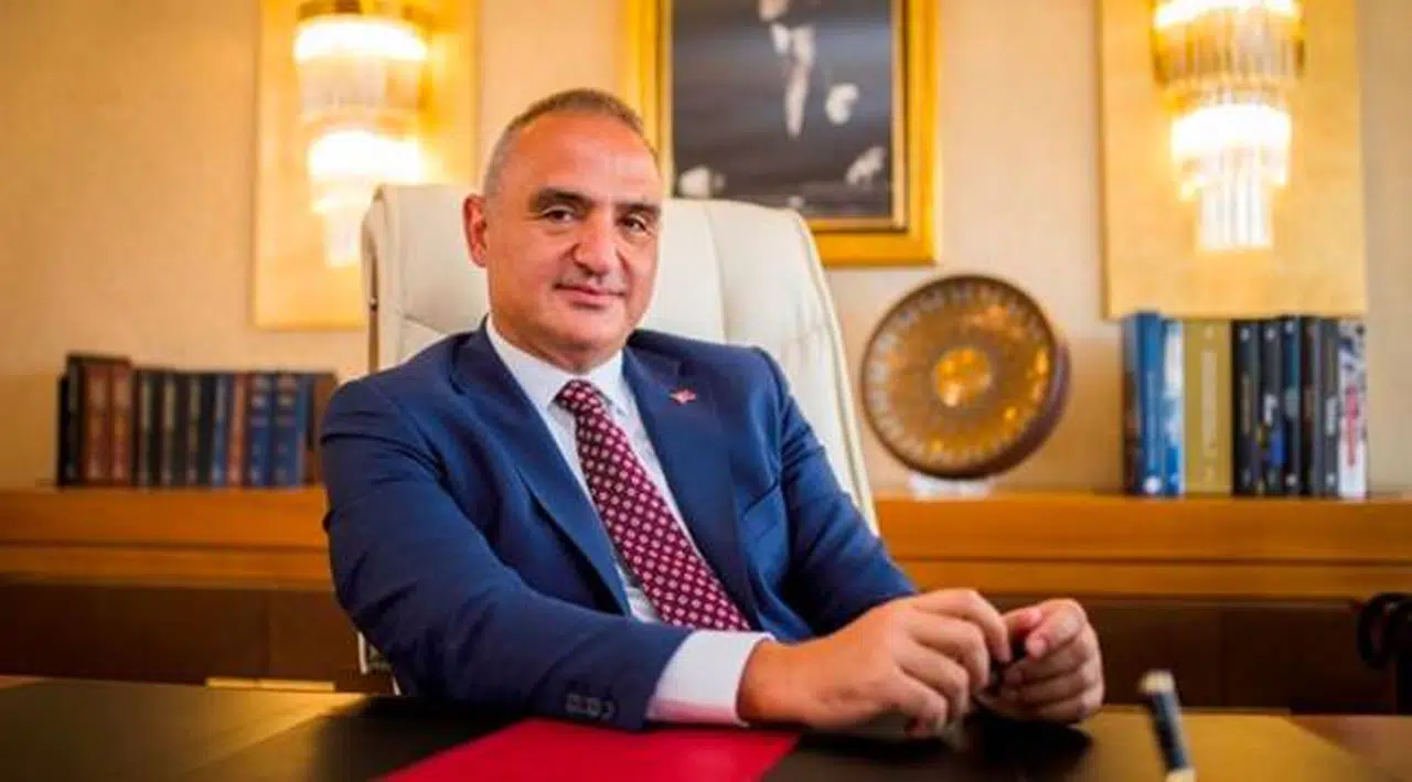 Kültür ve Turizm Bakanı Ersoy: Bu koşullarda otellerin yarısının açılmasını başarı olarak görüyorum