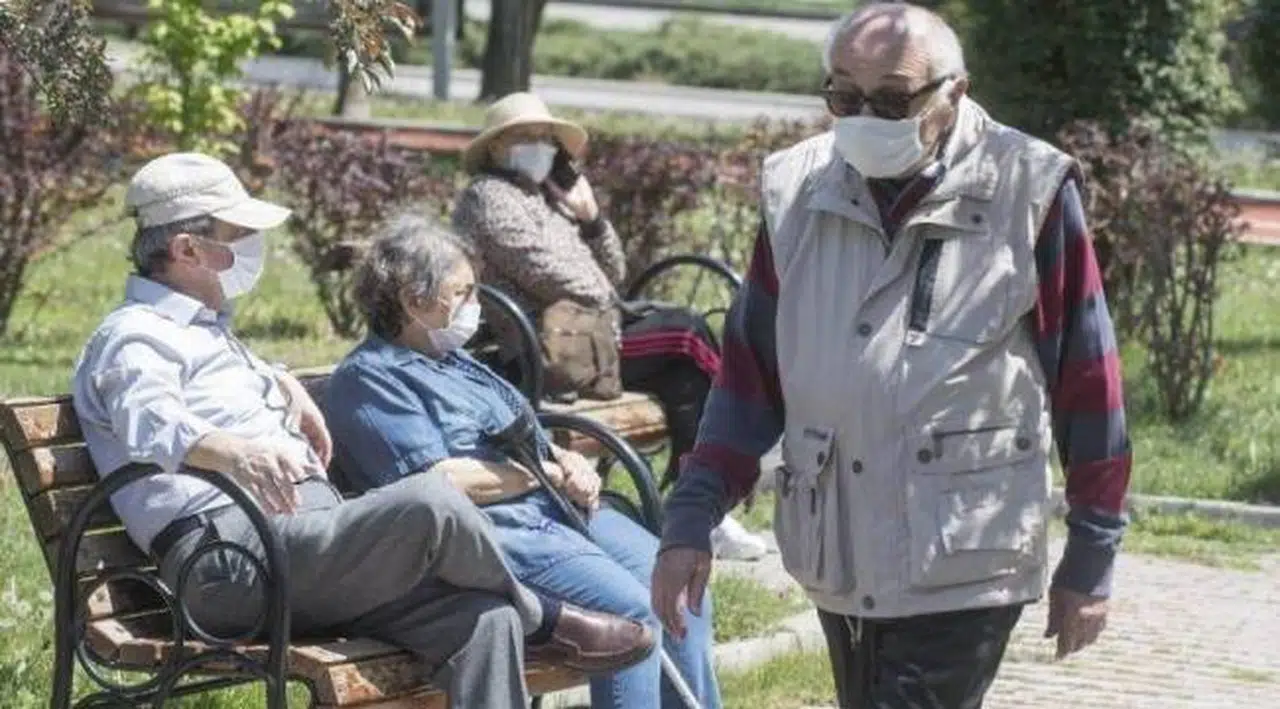65 yaş üstü sokağa çıkma yasağı hangi illerde geçerli? Saat kaç arası yasak var? İşte o iller