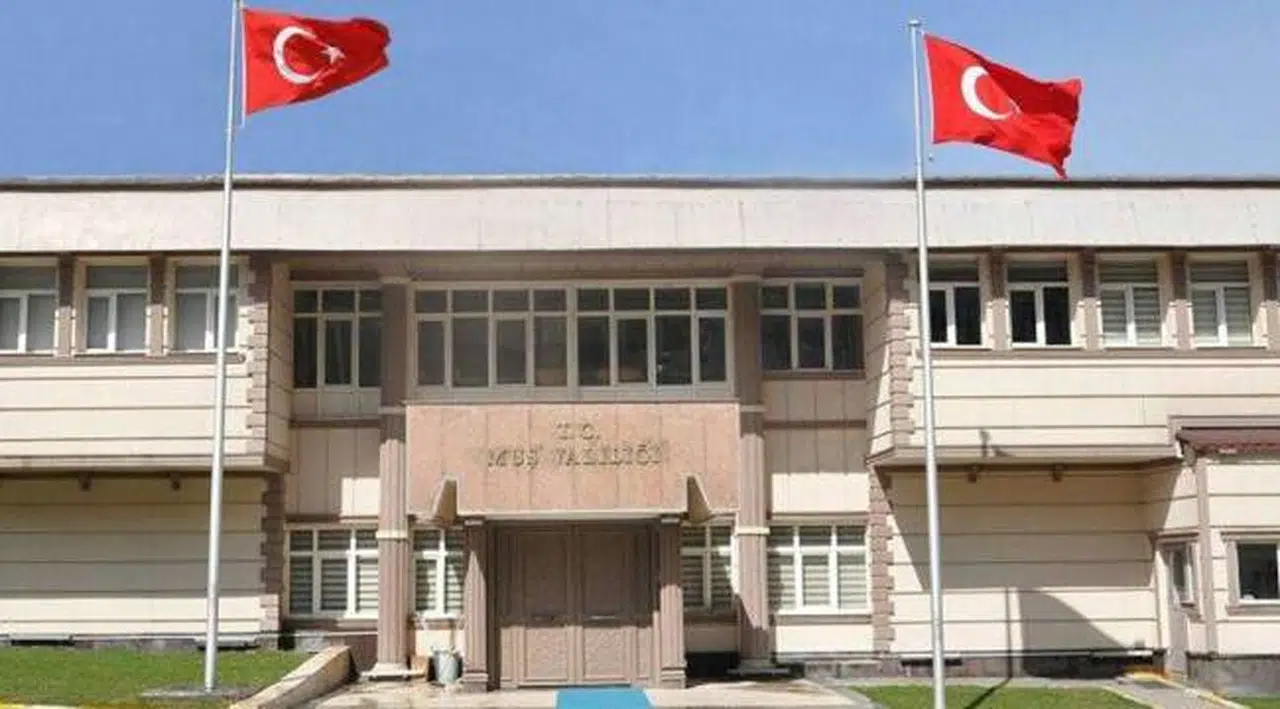 Muş'ta toplantı ve gösteri yürüyüşleri geçici olarak yasaklandı