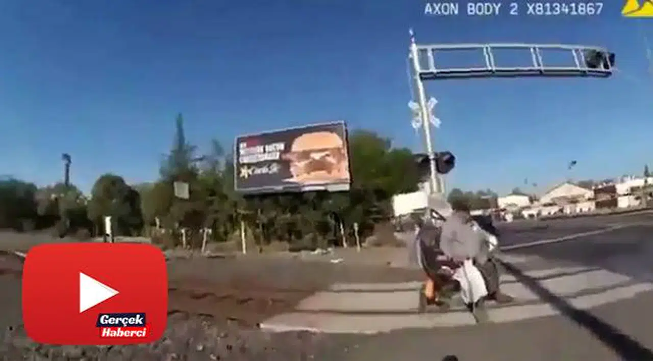 Tekerlekli sandalyesi ile raylara sıkışan adam son anda kurtarıldı