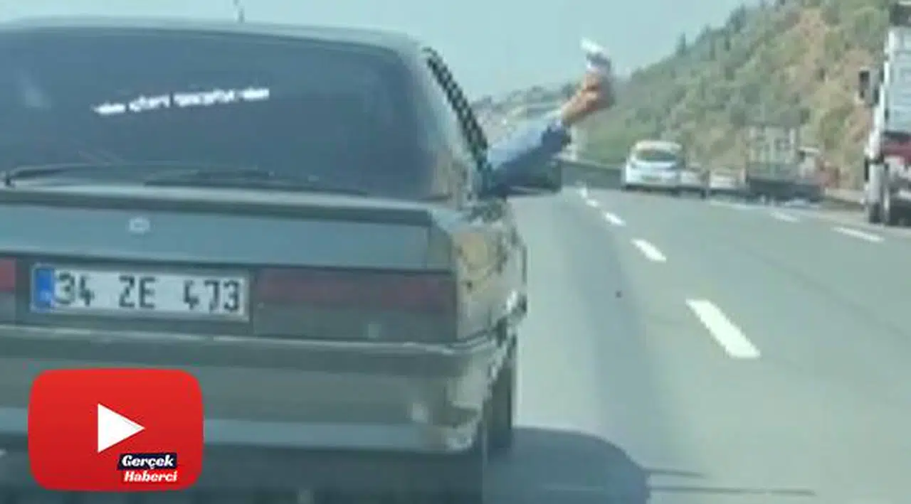 TEM Otoyolunda seyir halindeki otomobilde tehlikeli yolculuk