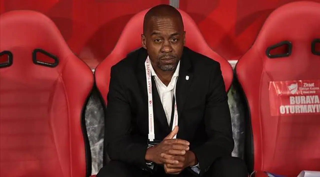 Trabzonspor yeni sezonda Eddie Newton ile devam etme kararı aldı