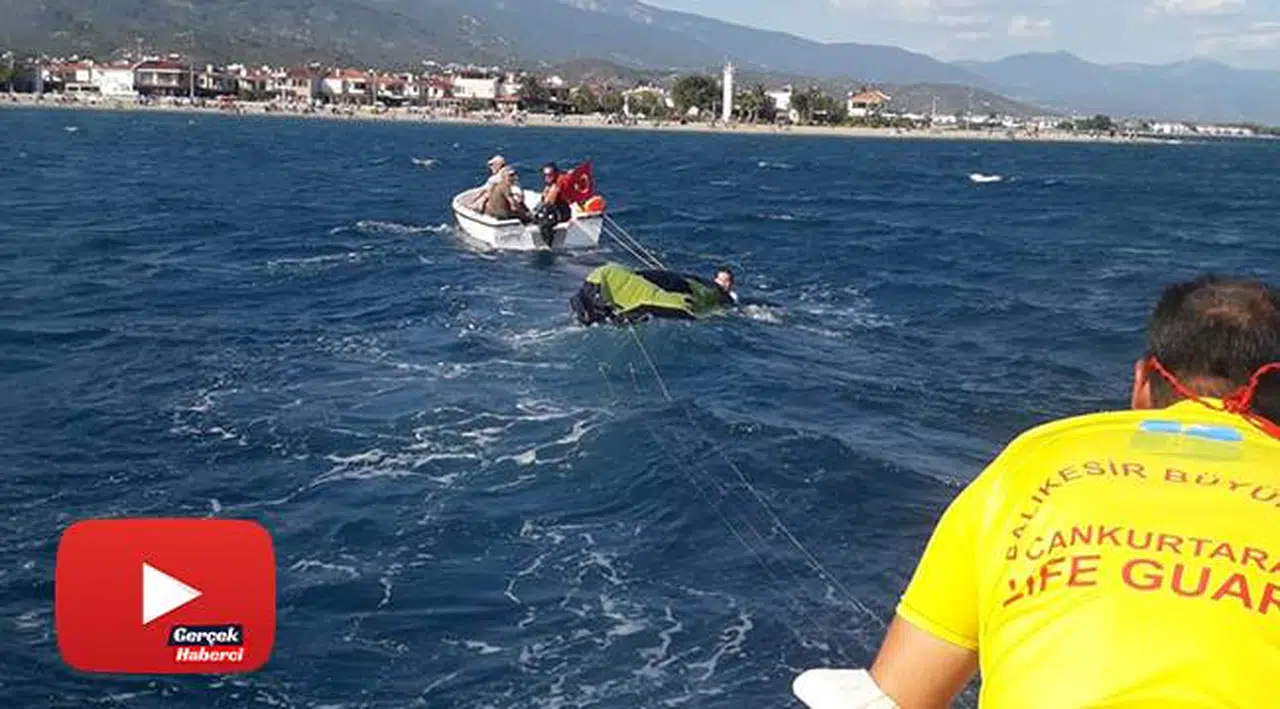 Uçurtma sörfü yapan genç ve kurtarmaya gidenleri cankurtaranlar kurtardı