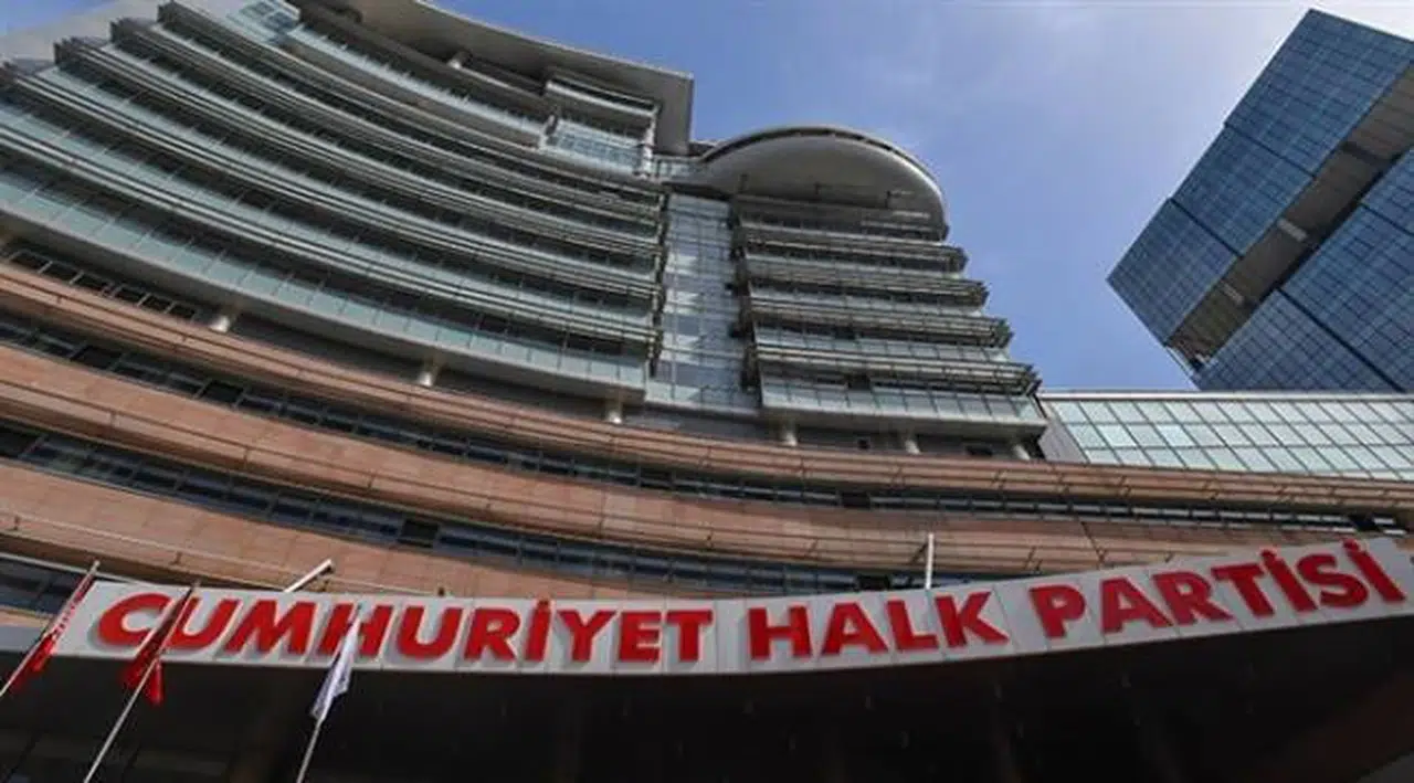 CHP'den Macron tepkisi: İktidara böyle bir meselede sahip çıkıyoruz