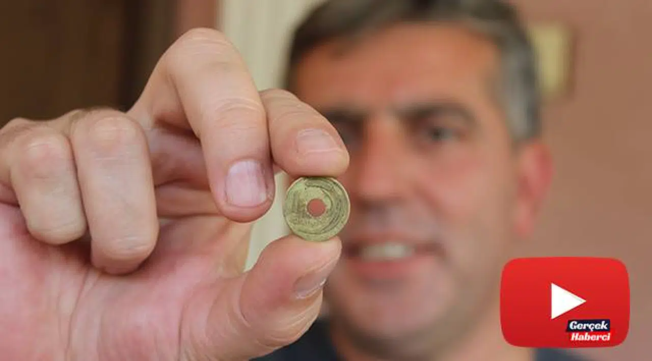 Dededen kalma para koleksiyonuna gözü gibi bakıyor
