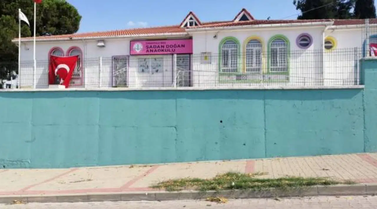 Koronavirüs nedeniyle 2 okulda eğitime erteleme kararı verildi