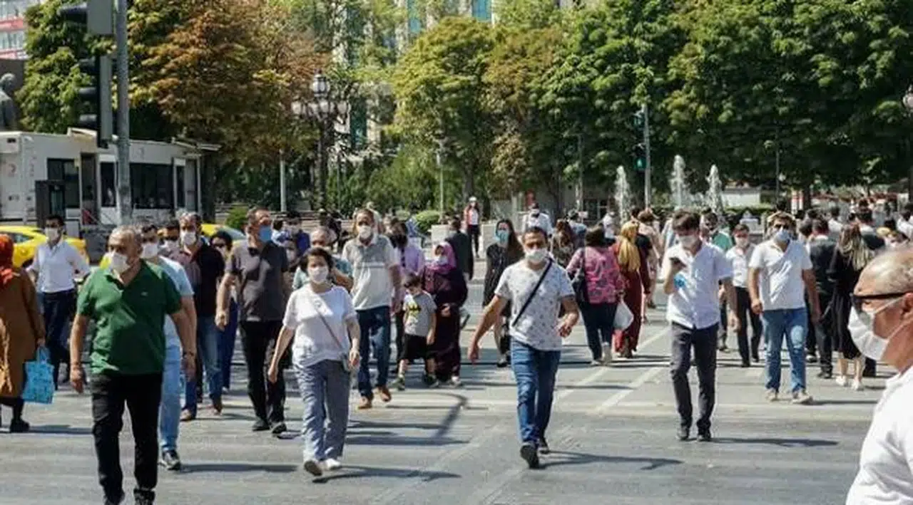 Toplum Bilimleri Kurulu üyesi Prof. Bozkurt'un anketinden: 'Ölüm korkusu yaşamıyorum' diyenlerin oranı yüzde 59