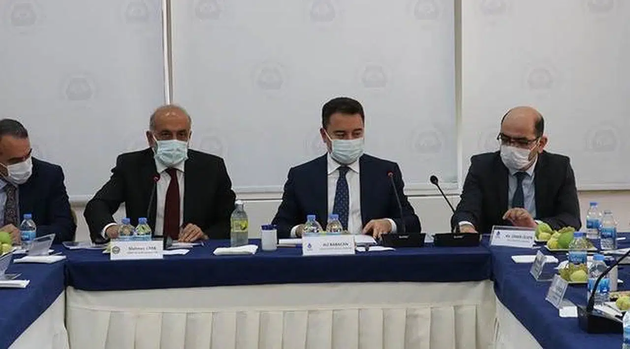 Ali Babacan'dan kayyım tepkisi: Neredeyse seçimlerin dahi anlamını yitirdiği bir süreç