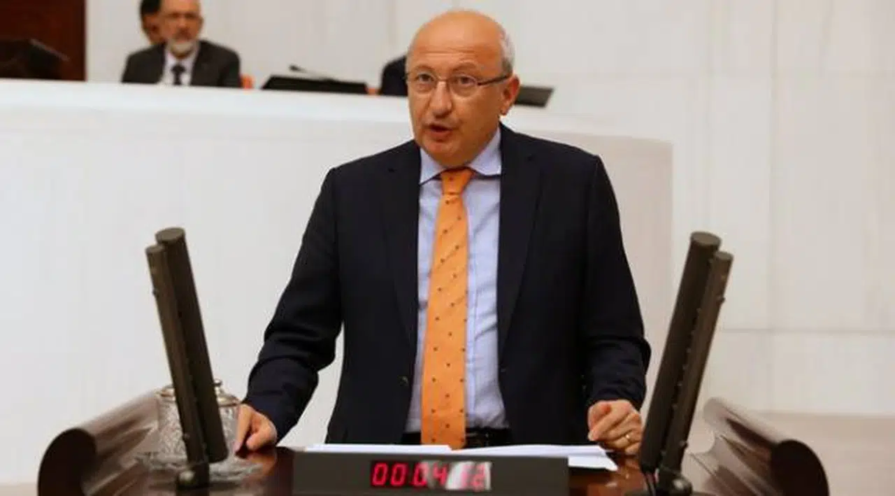 CHP'li Çakırözer'den 'basın kartı' tepkisi