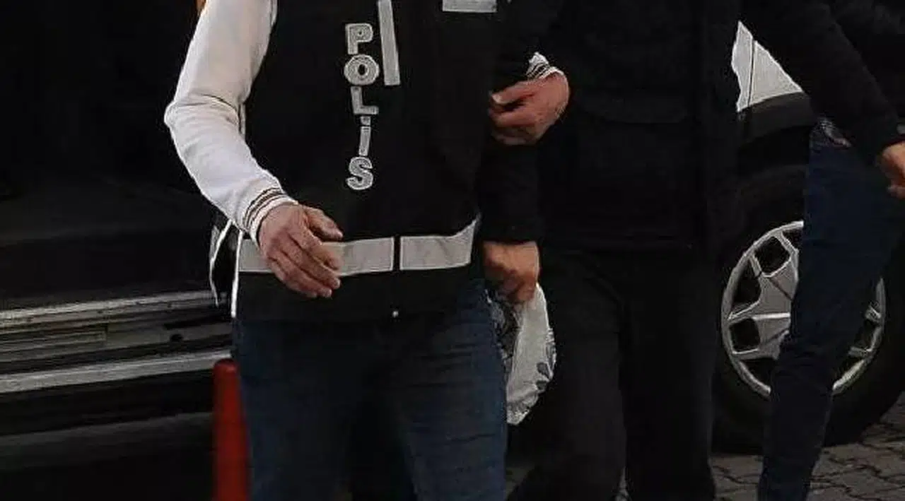 FETÖ firarisi 2 eski emniyet müdürü yakalandı