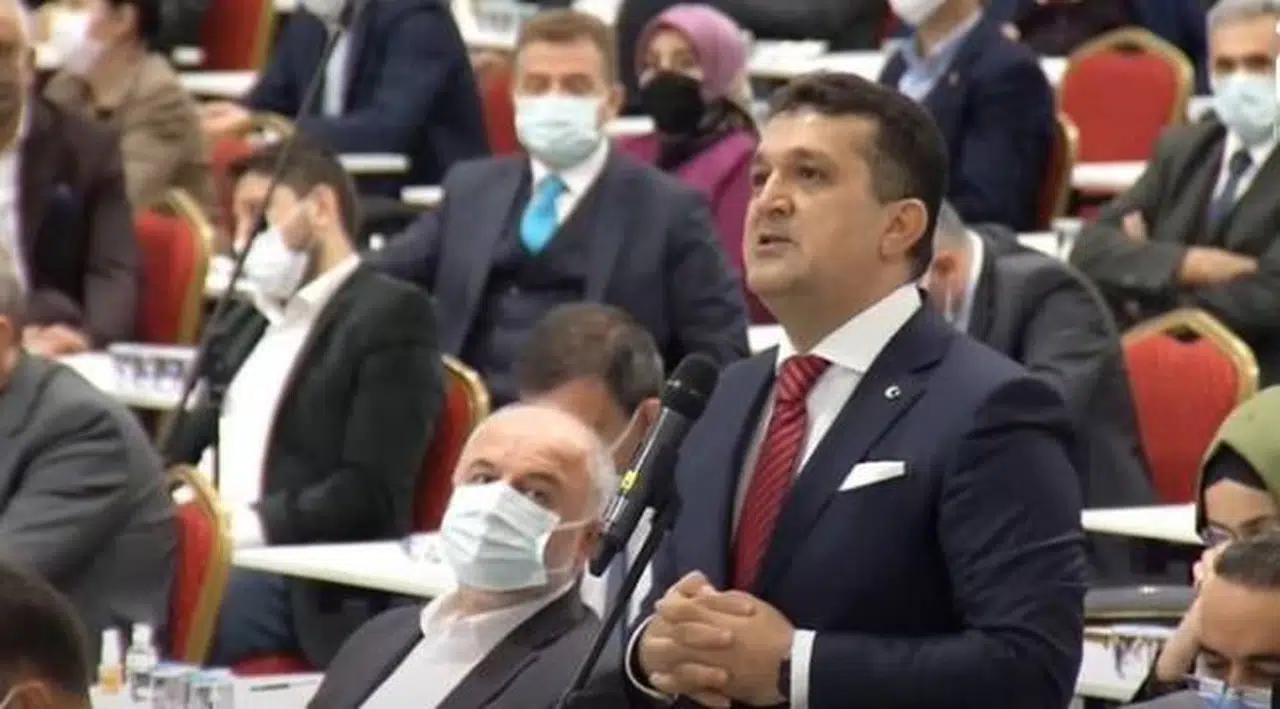İmamoğlu'ndan "Ekrem Bey oraya hiç gitmemiştir" diyen AK Parti'li Tuncer'e: Oranın kütüphanesini ben yaptım, gidip bakabilirsin